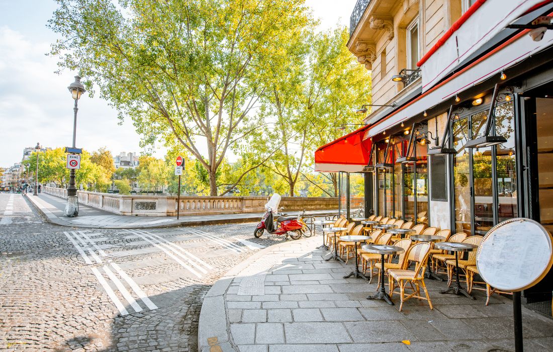 Paris & Amsterdam - Image 7